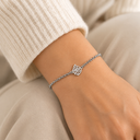 Bracelet Chaîne Aech Cheli Petite Flamme argent porté