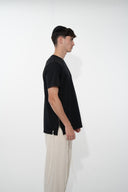 חולצת טריקו Tsitsit: להבה שחורה שחורה