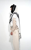 טלית אך שחור ואפור