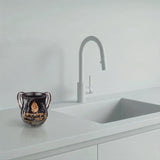 Kelli Aech cheli Polyresin