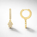 Créoles Hamsa Pendantes en  Or, Paire d'Oreilles Symbole Main de Fatma sertie de Zirconium.