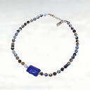 שרשרת Angeles Small – חרוזים ותליון פתק כחול