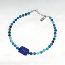 שרשרת Square Small – חרוזים כחולים ותליון פתק