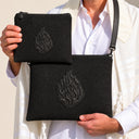 Set de Pochettes Tallit & Téfilines Lin – Noir – porté avec tallit