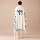 Tallit Personnalisé Bleu Ciel – broderie Haï