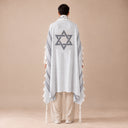 Tallit Personnalisé Gris Clair – broderie Maguen David